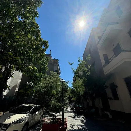 Kozy Koala Apartments, N21, Near Akropolis Apartment